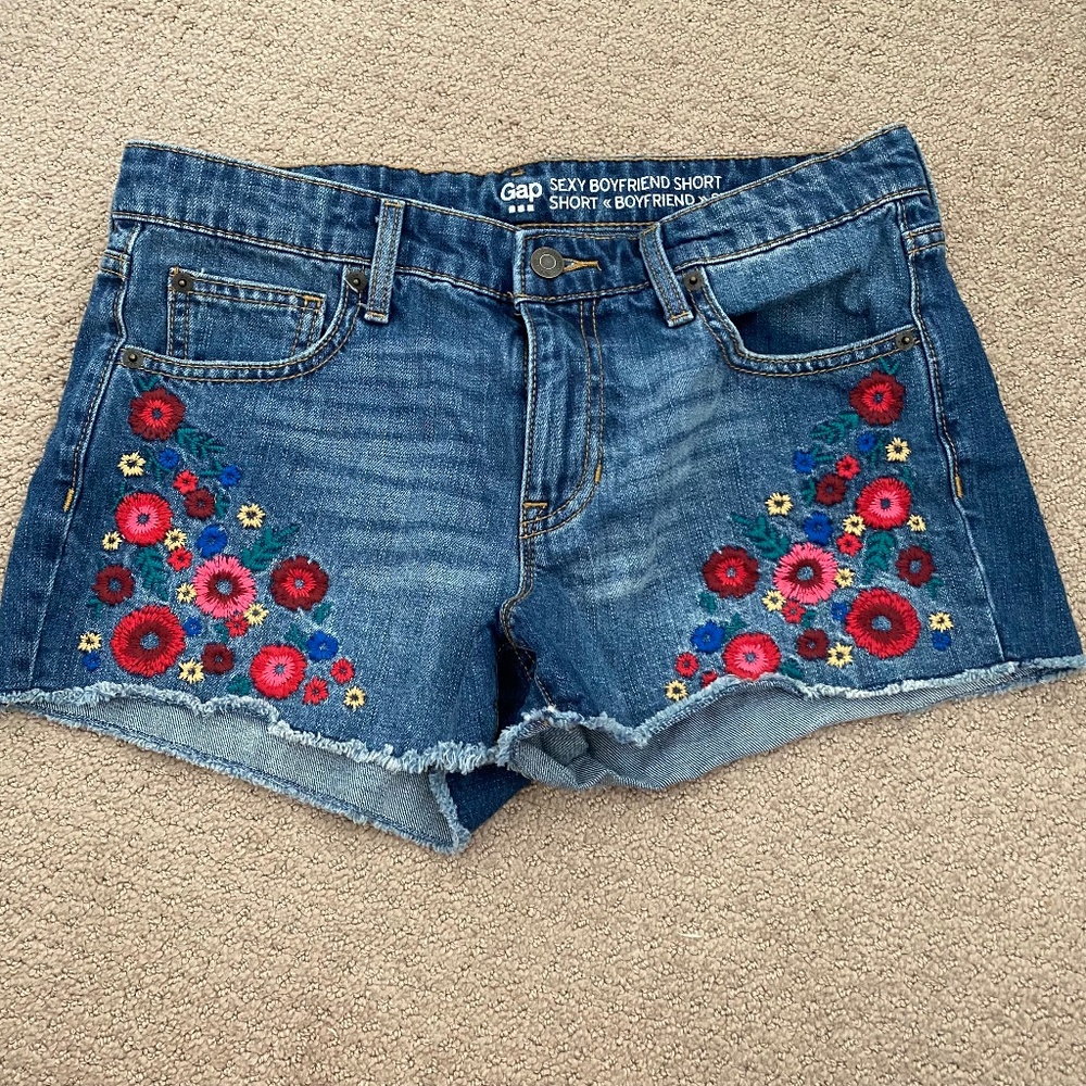 GAP Sexy Boyfriend Shorts